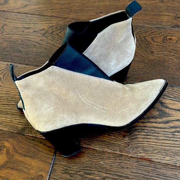 Acne Studios suede pointed toe ankle boots (38) - Picture 5 of 10